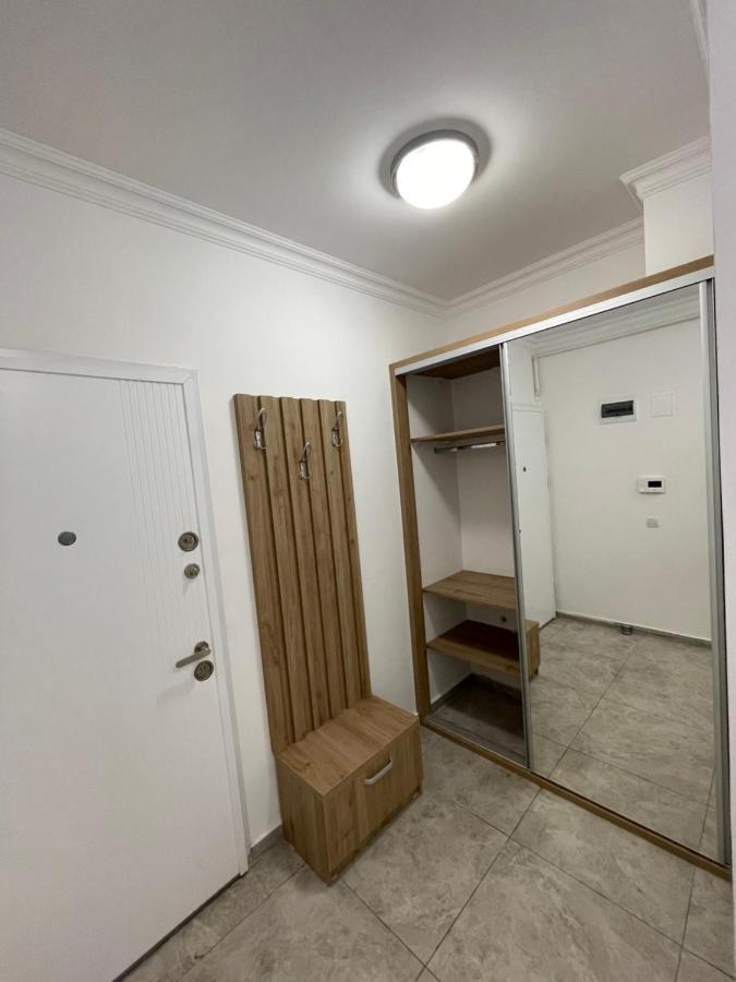 Ini Solid House Butoaie Apartment *
